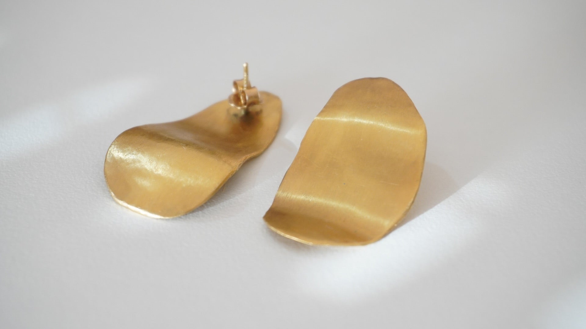 Brinco de ouro orgânico
