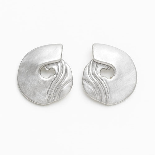 Argola de prata icônica