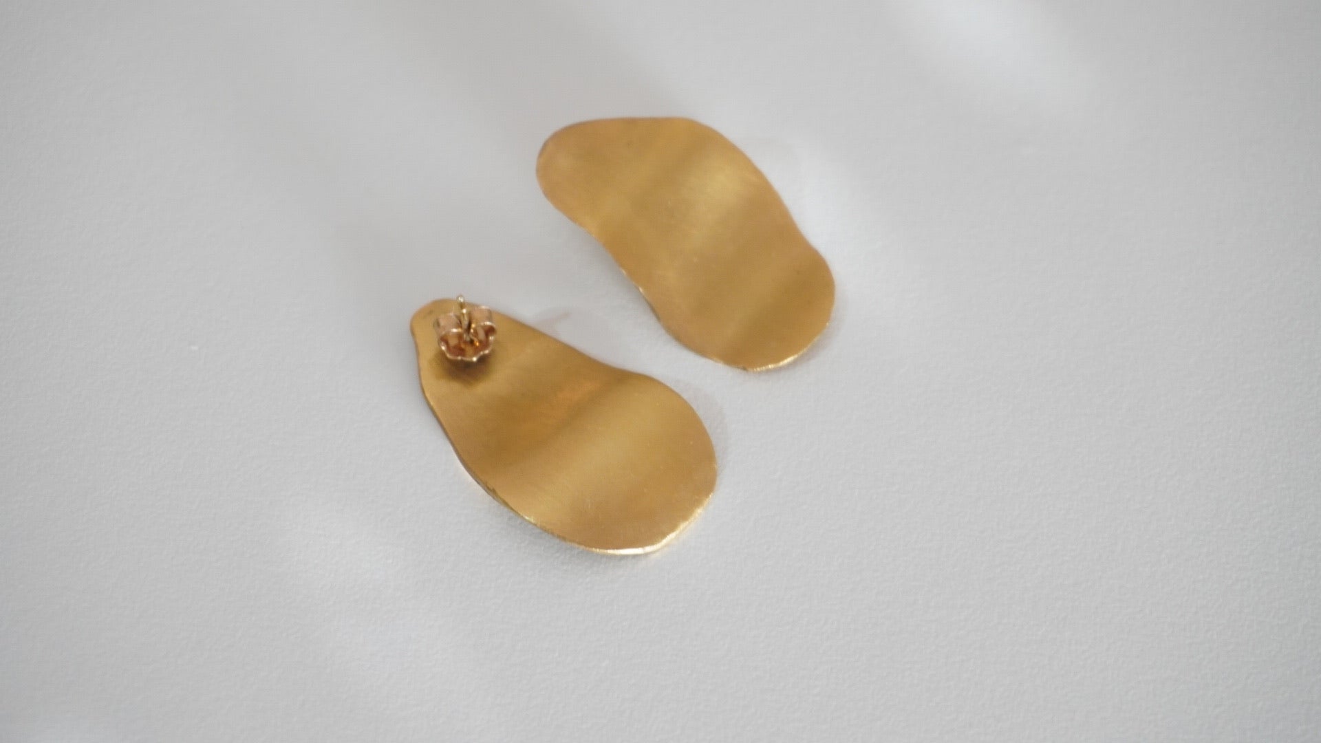 Brinco de ouro orgânico